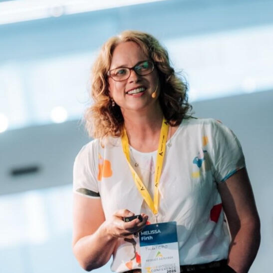 melissa presenting on stage